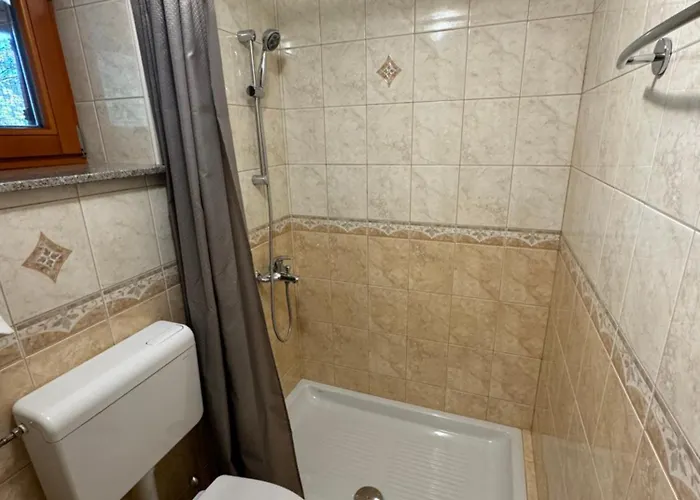 House Pokrovec - בית נופש *